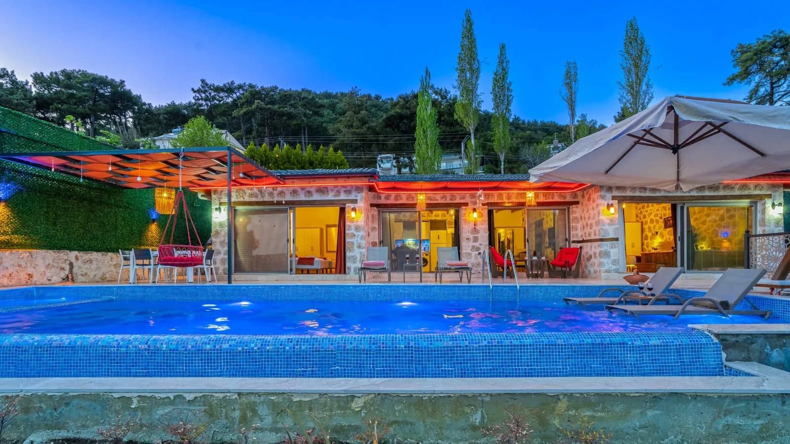 Villa Aden İslamlar, Kaş — muhafazakâr villa