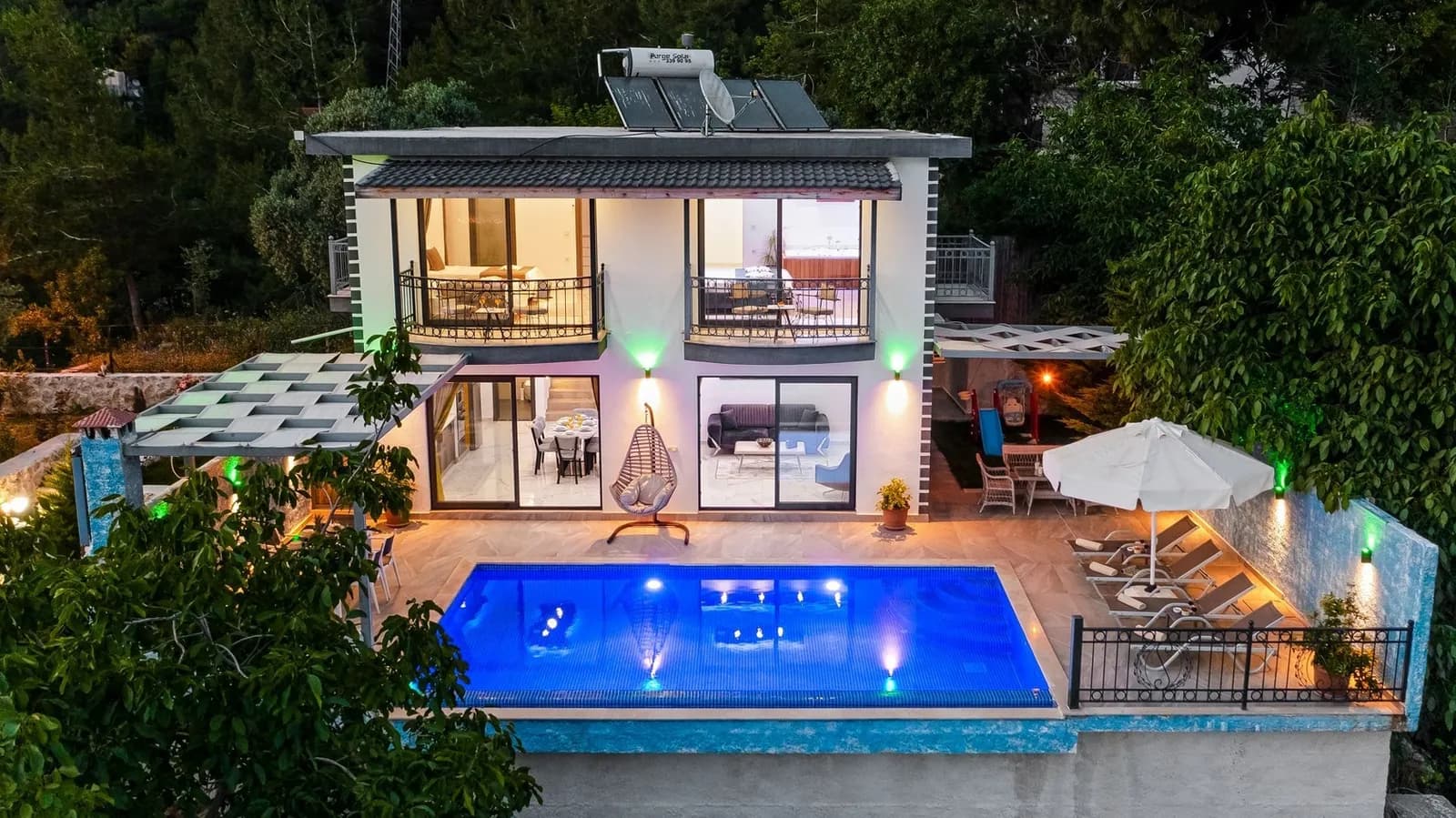 Villa Alara, Kaş — muhafazakâr villa