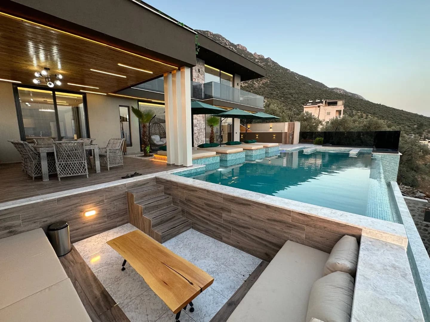 Villa Ardıç Özel, Kaş — muhafazakâr villa