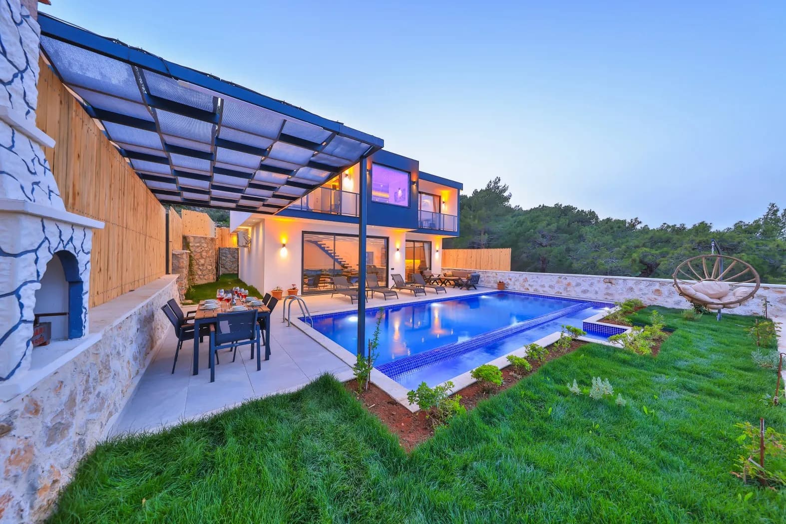 Villa Arıcan 3, Kaş — muhafazakâr villa