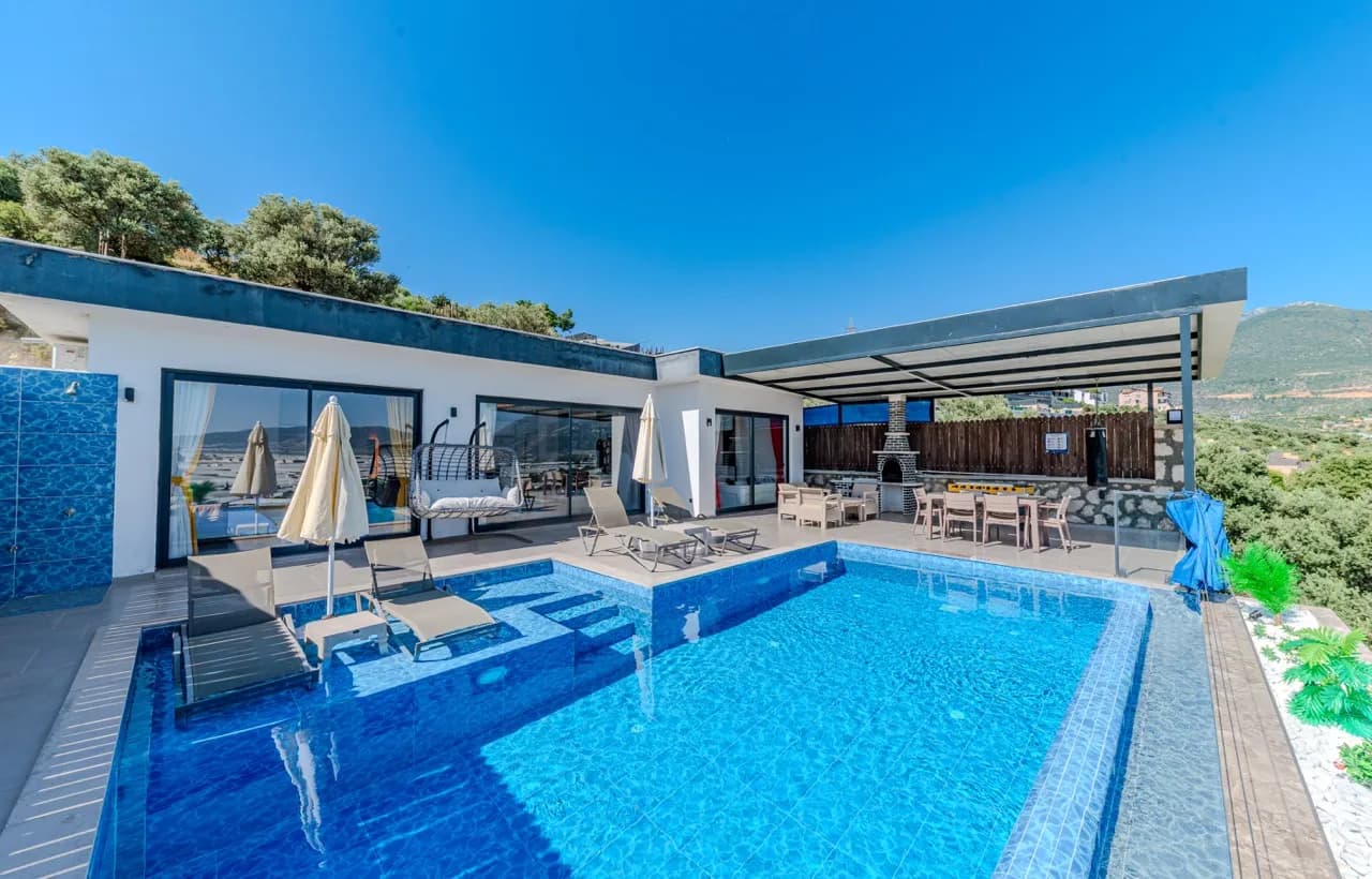 Villa Asmina, Kaş — muhafazakâr villa