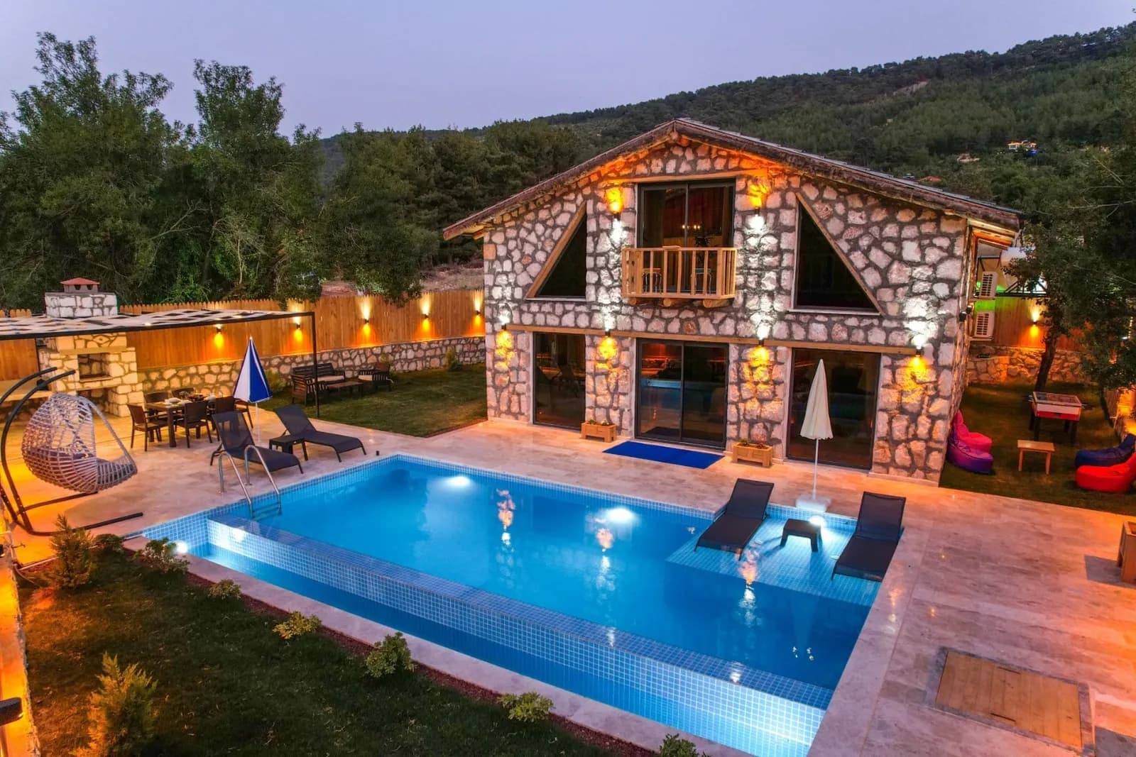 Villa Avcı Duo, Kaş — muhafazakâr villa