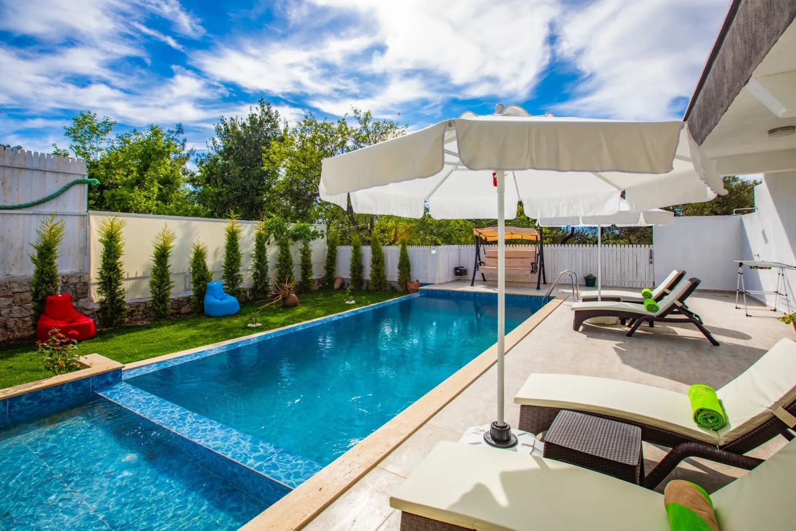 Villa Ay Başak, Kaş — muhafazakâr villa