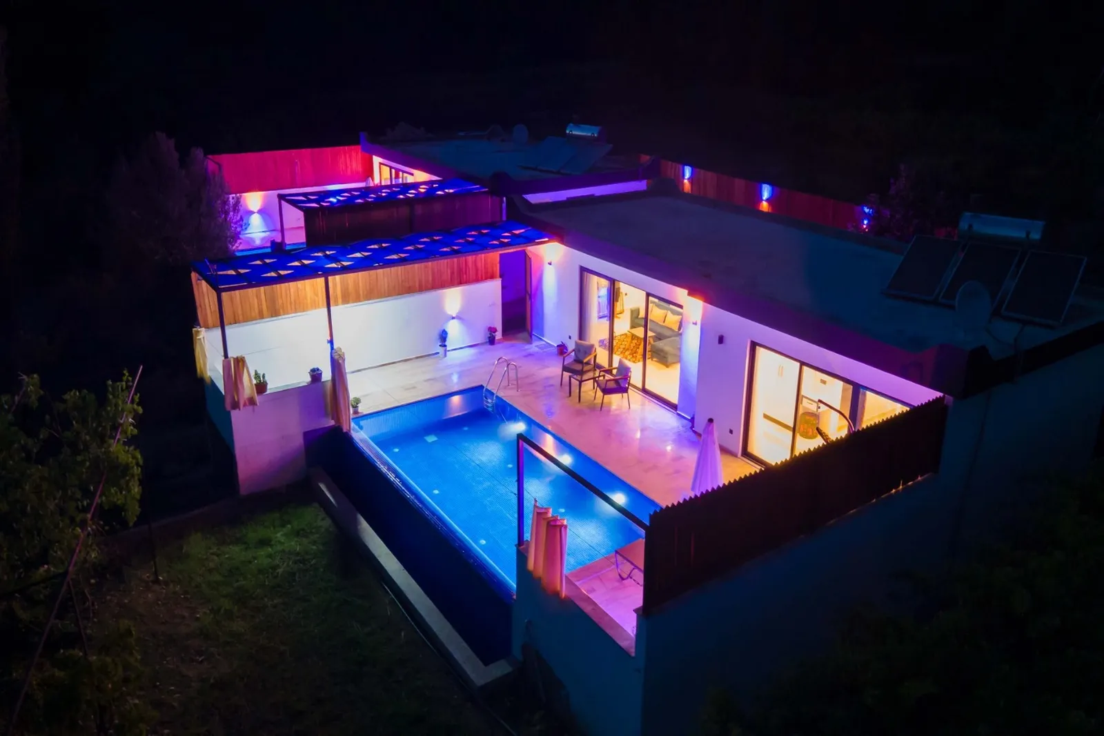 Villa Ayaz 2, Kaş — muhafazakâr villa