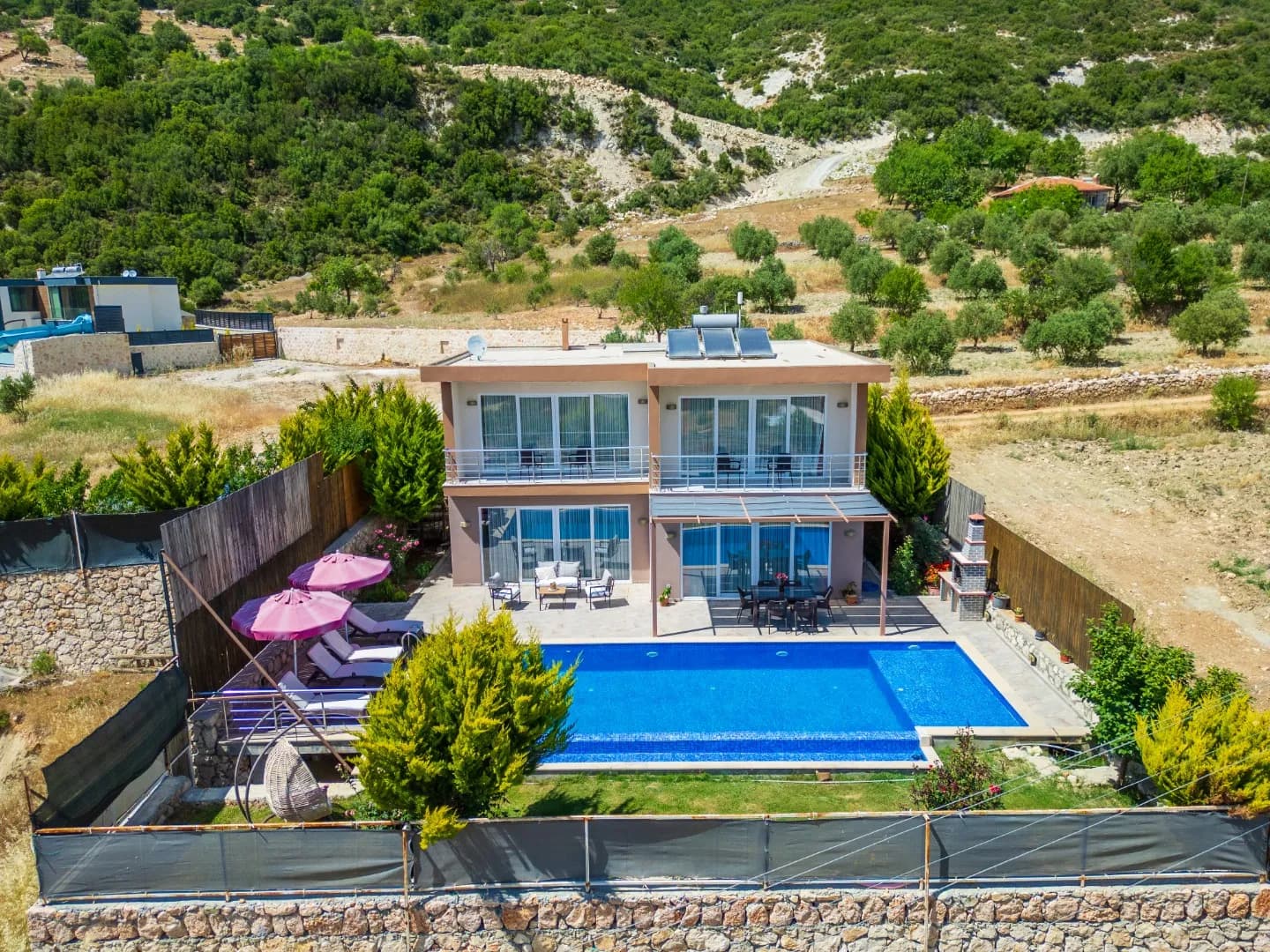 Villa Azel Sarıbelen, Kaş — muhafazakâr villa