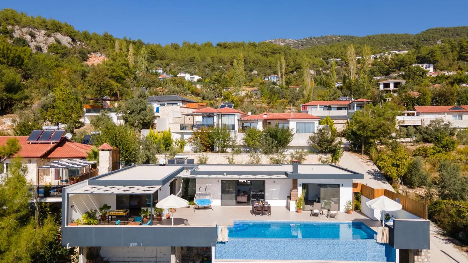 Villa Azra Duo, Kaş — muhafazakâr villa