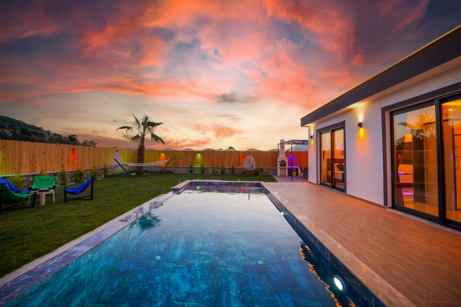 Villa Bedusu, Kaş — muhafazakâr villa