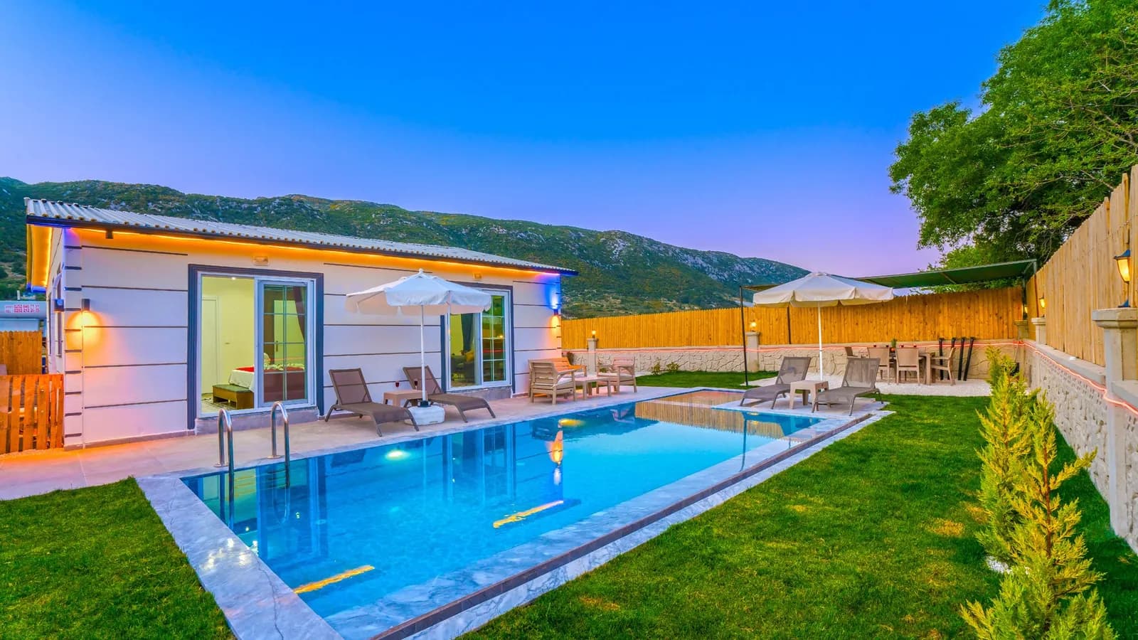 Villa Begonya, Kaş — muhafazakâr villa