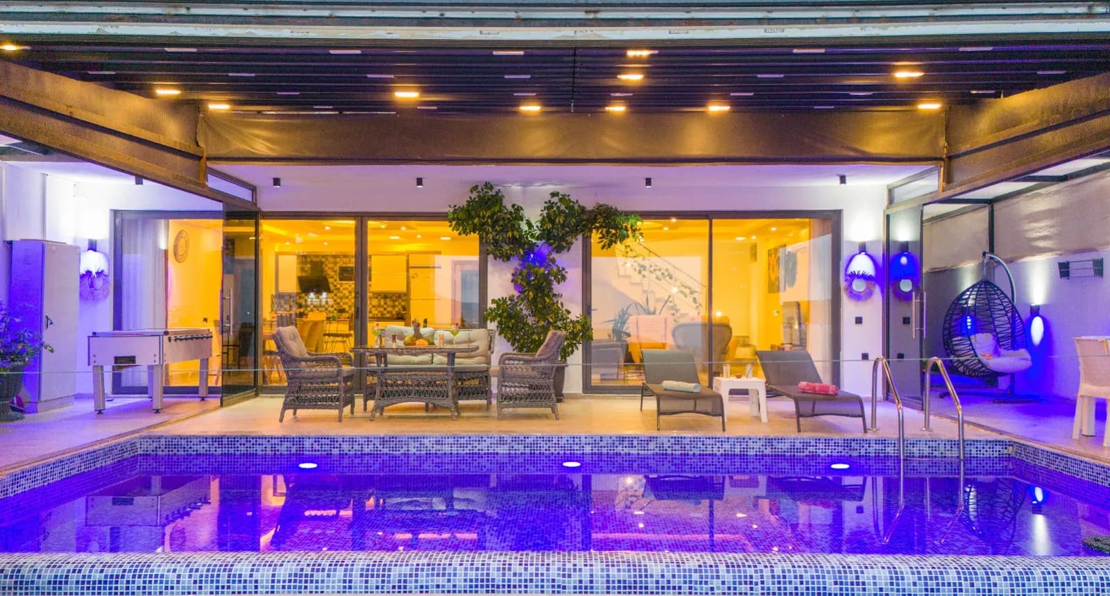 Villa Beylice, Kaş — muhafazakâr villa