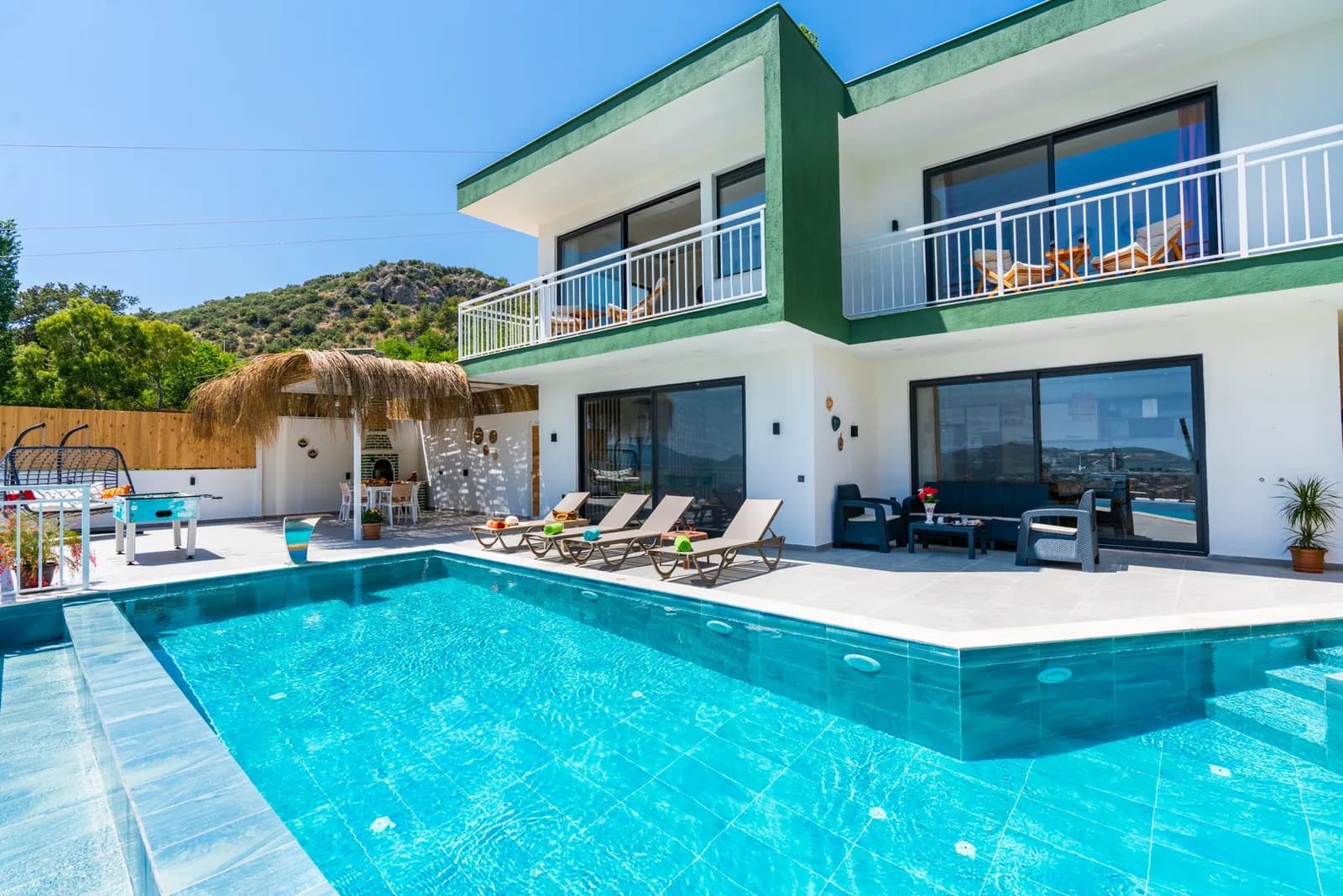 Villa Buyazlı, Kaş — muhafazakâr villa