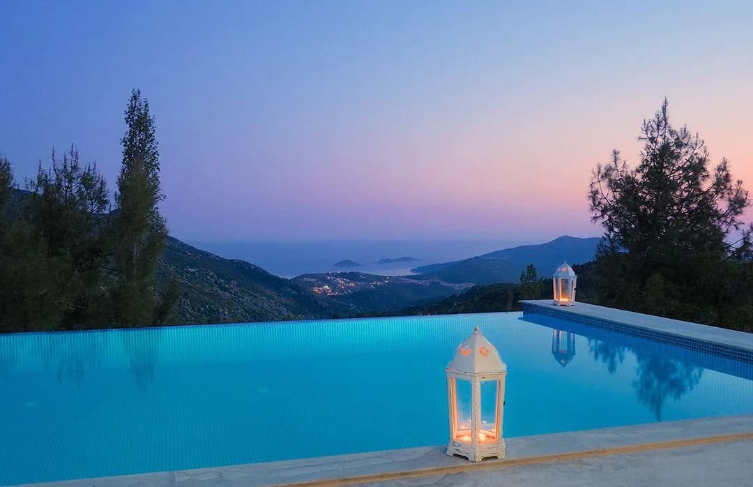 Villa Çitlembik, Kaş — muhafazakâr villa