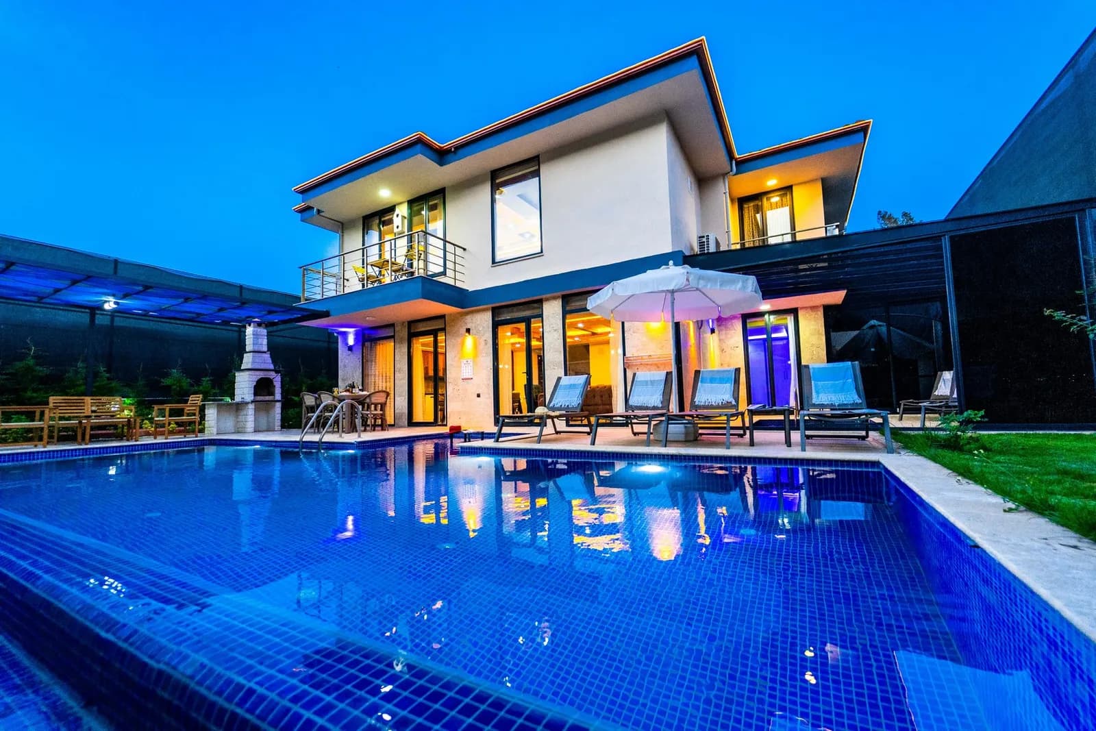 Villa Destan, Kaş — muhafazakâr villa