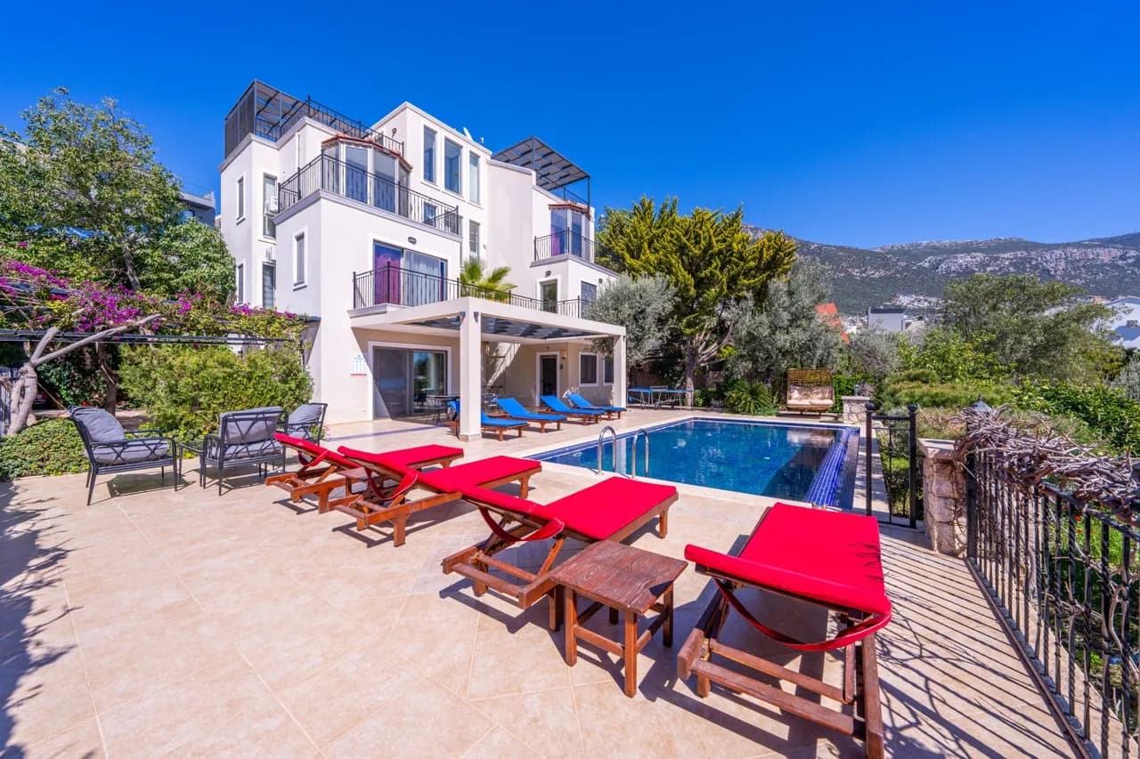 Villa Diamond, Kaş — muhafazakâr villa