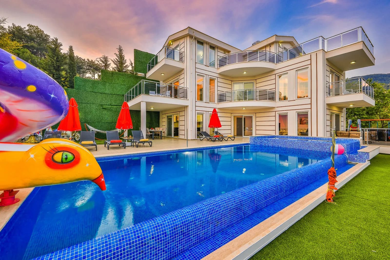 Villa Disney Plus, Kaş — muhafazakâr villa