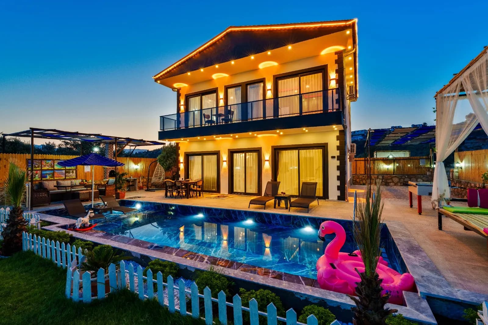 Villa Dore 3, Kaş — muhafazakâr villa