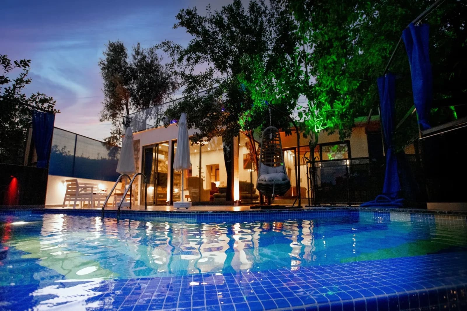 Villa Dorelli, Kaş — muhafazakâr villa