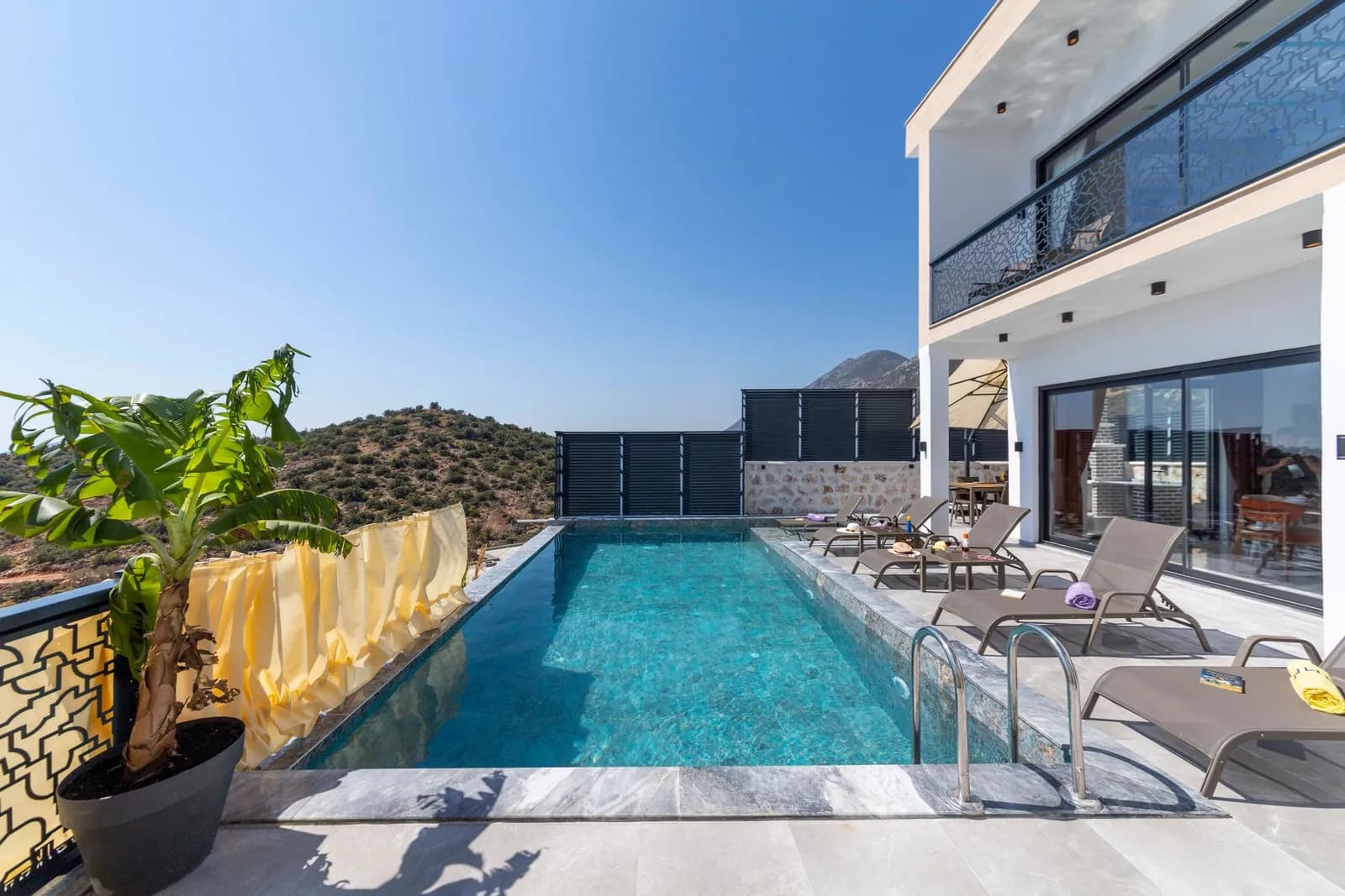 Villa Emel 3, Kaş — muhafazakâr villa