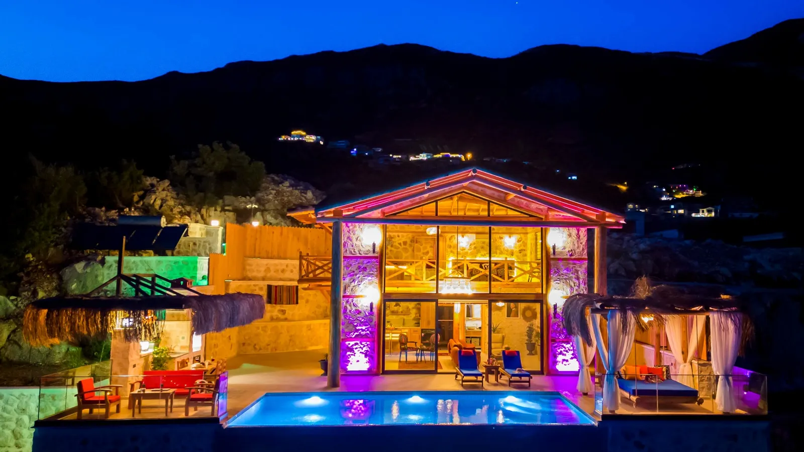 Villa Endam, Kaş — muhafazakâr villa