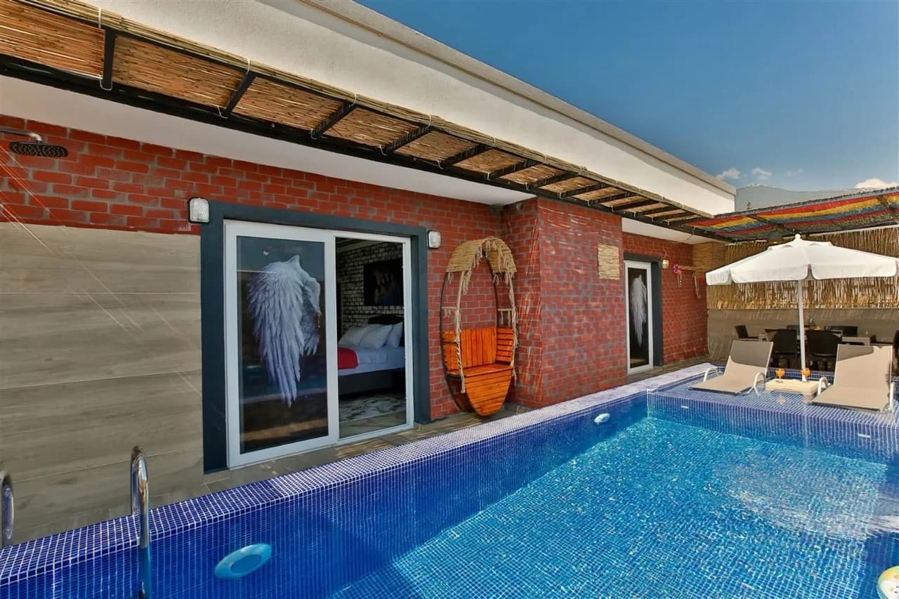 Villa Eylül Çavdır, Kaş — muhafazakâr villa