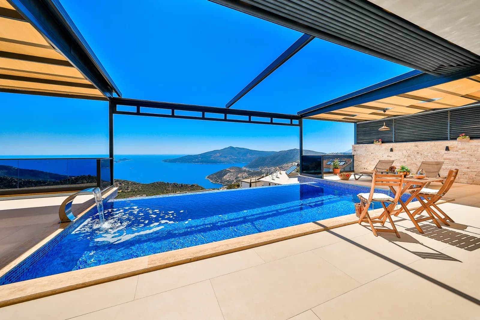 Villa Gardenya Balayı, Kaş — muhafazakâr villa