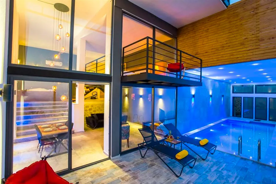 Villa Gece Kördere, Kaş — muhafazakâr villa