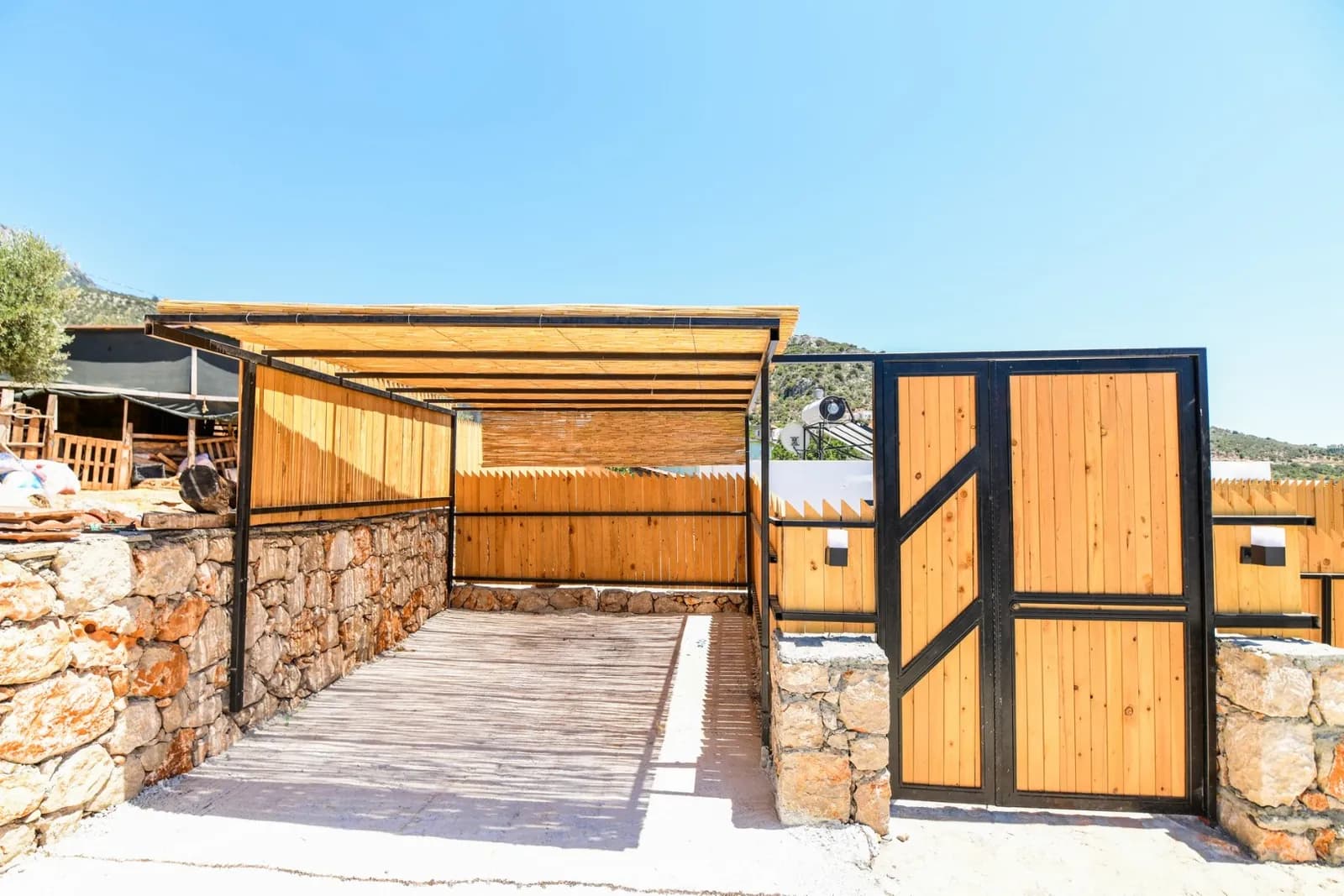 Villa Gıbrıs, Kaş — muhafazakâr villa