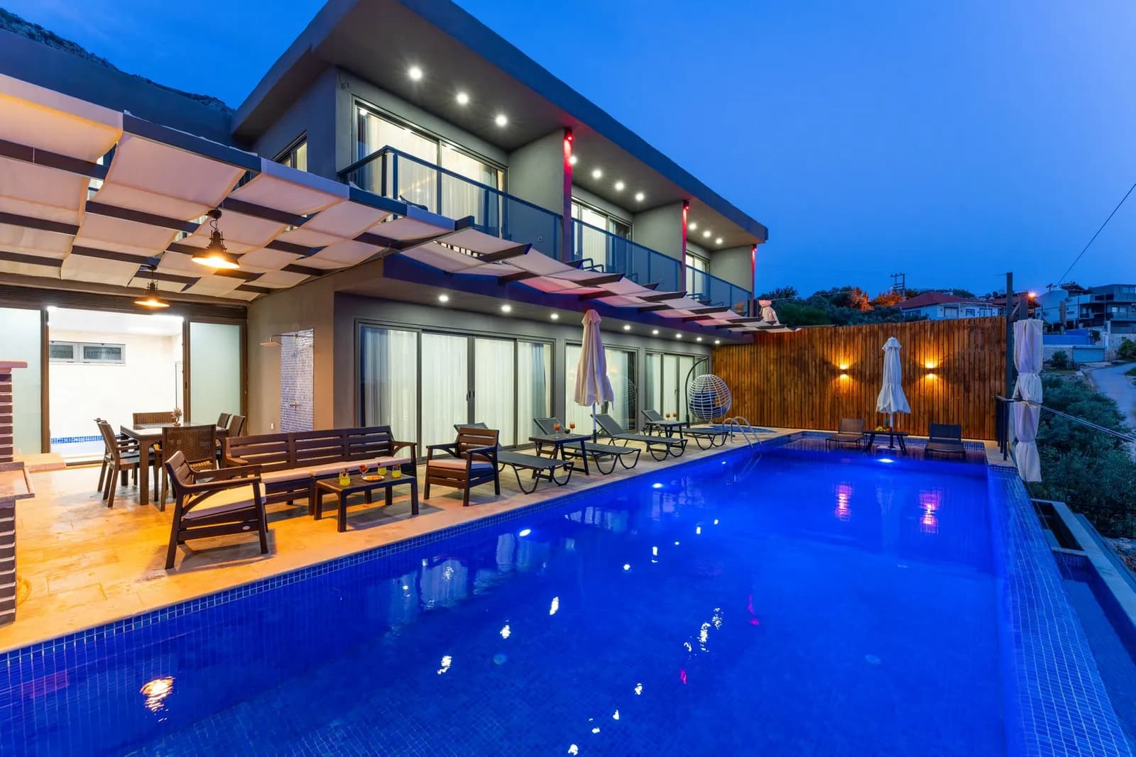 Villa Grand Emora 1, Kaş — muhafazakâr villa