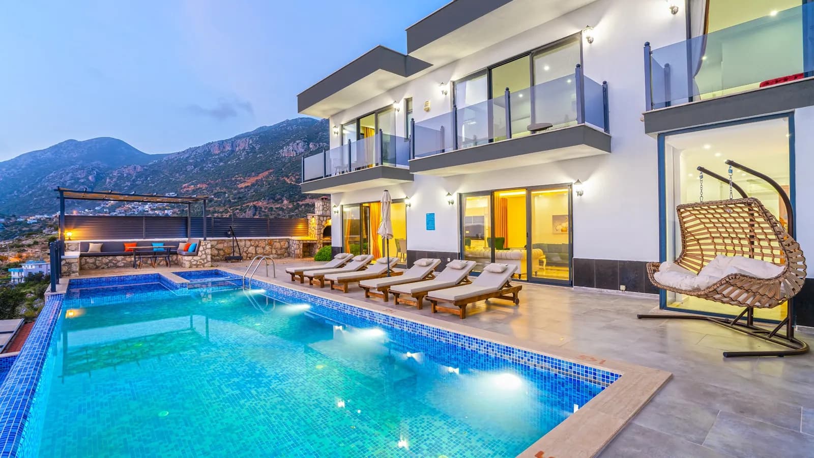 Villa Güneşim 1, Kaş — muhafazakâr villa