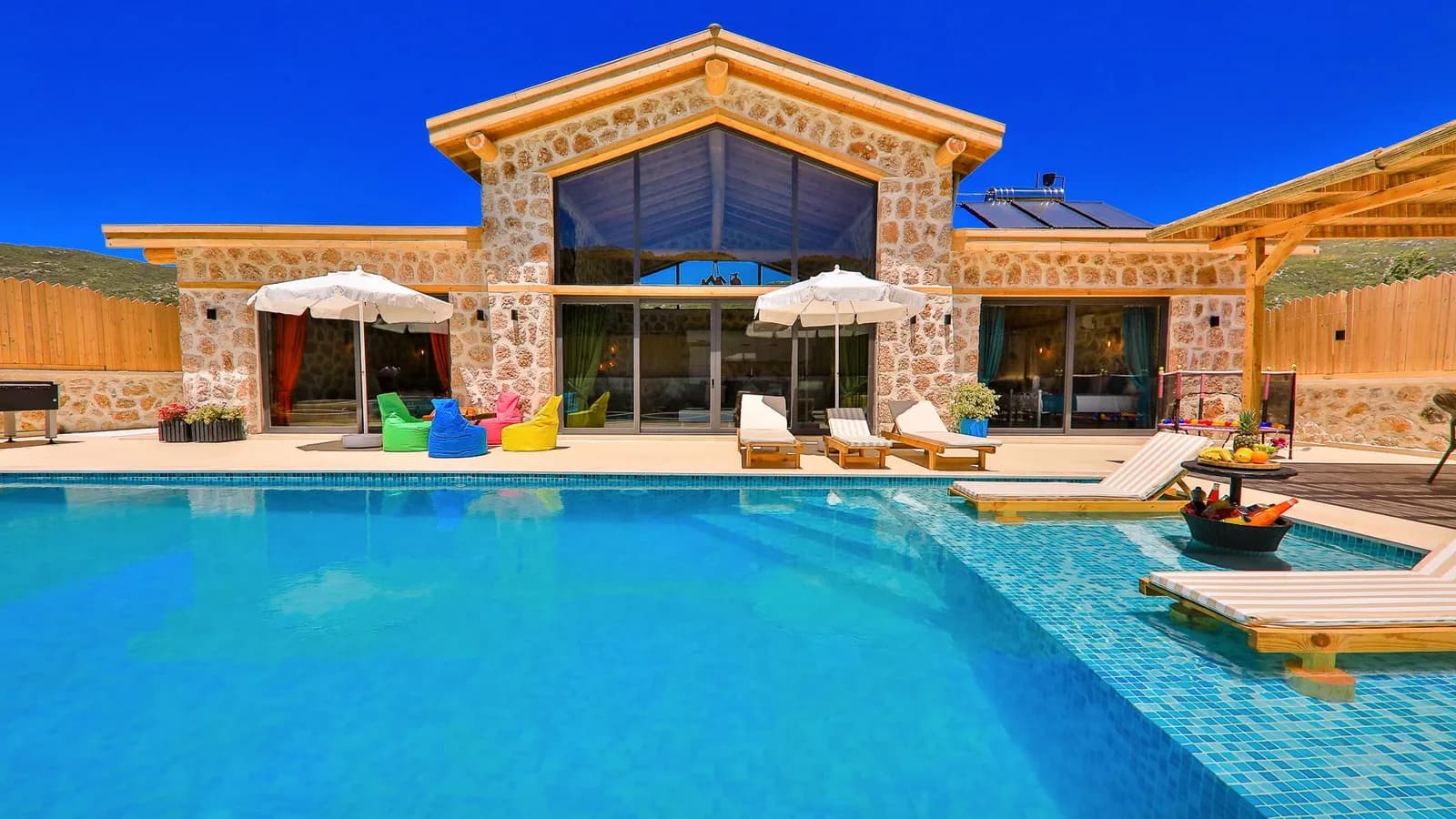 Villa Happy Love, Kaş — muhafazakâr villa