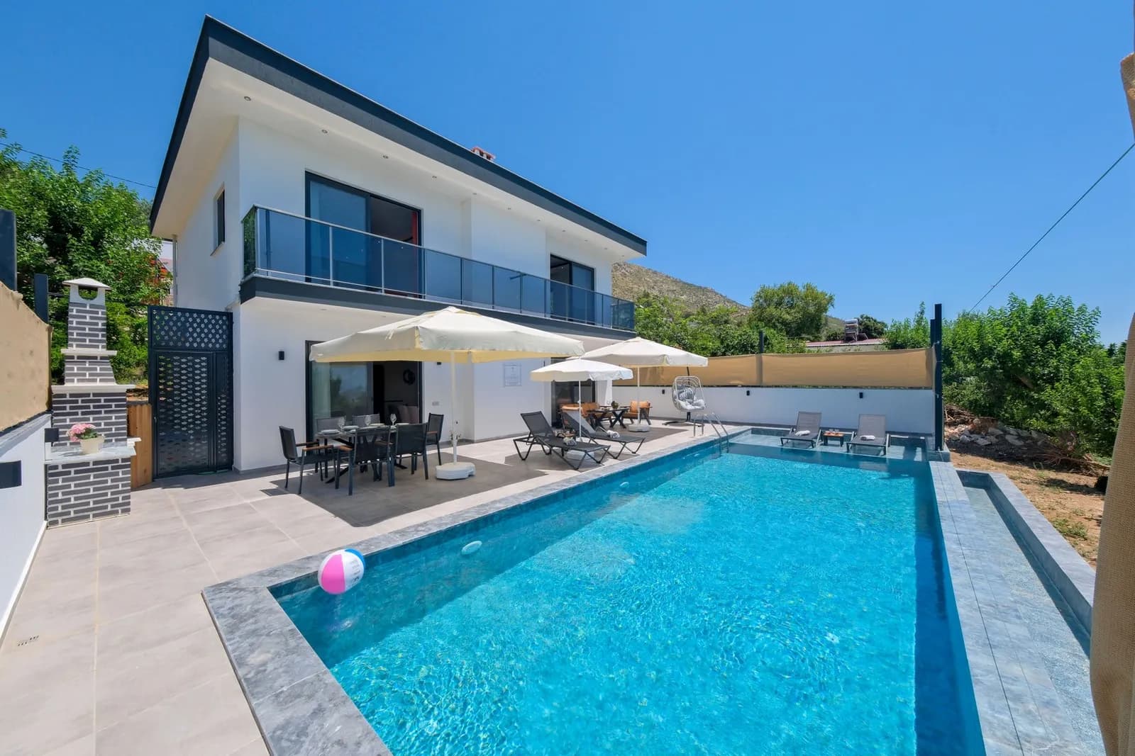 Villa Hasperos House, Kaş — muhafazakâr villa