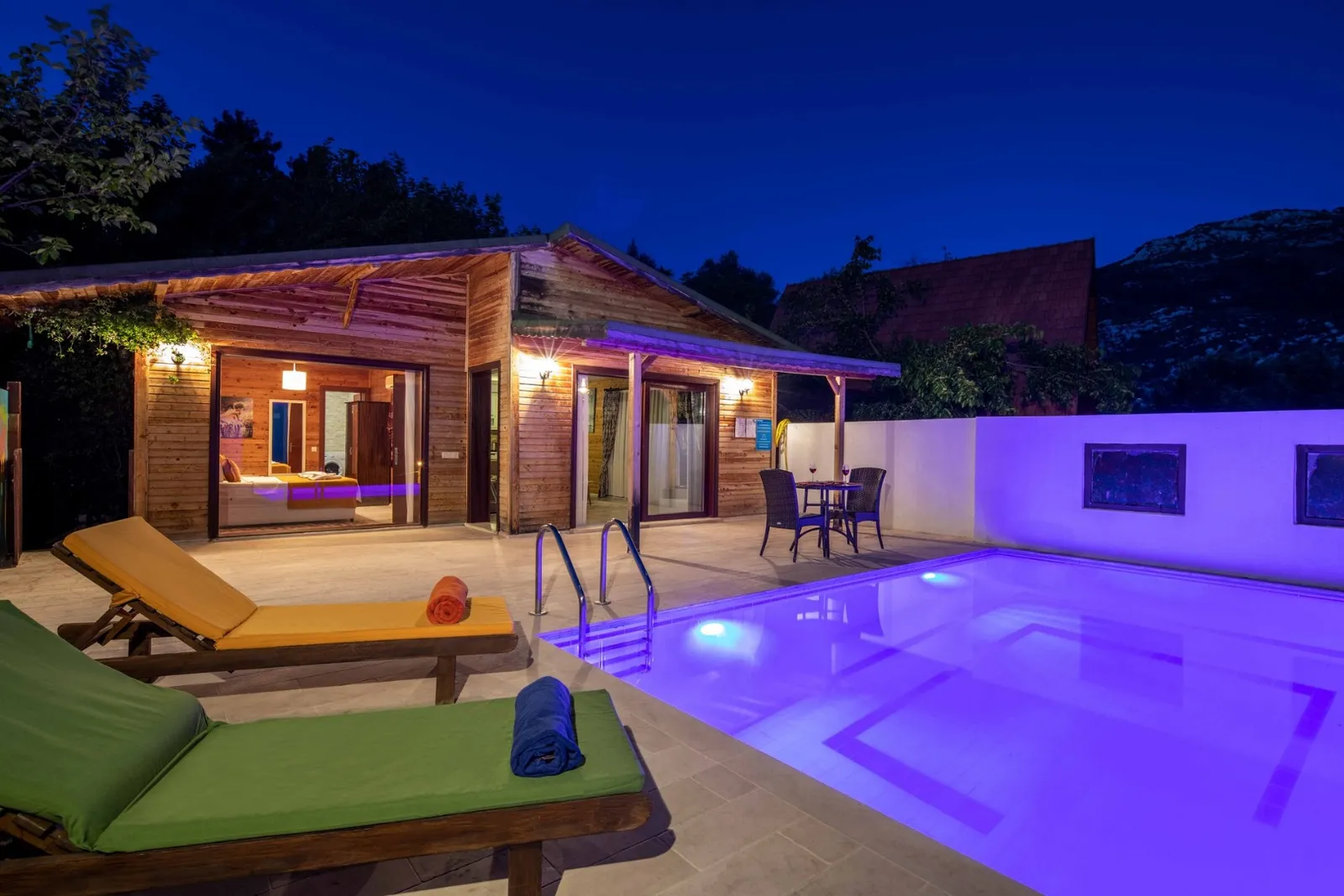 Villa Honeymoon, Kaş — muhafazakâr villa