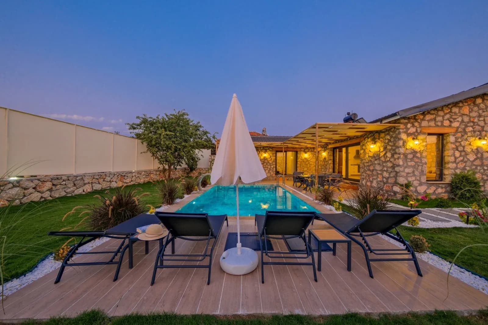 Villa Hotaz, Fethiye — muhafazakâr villa