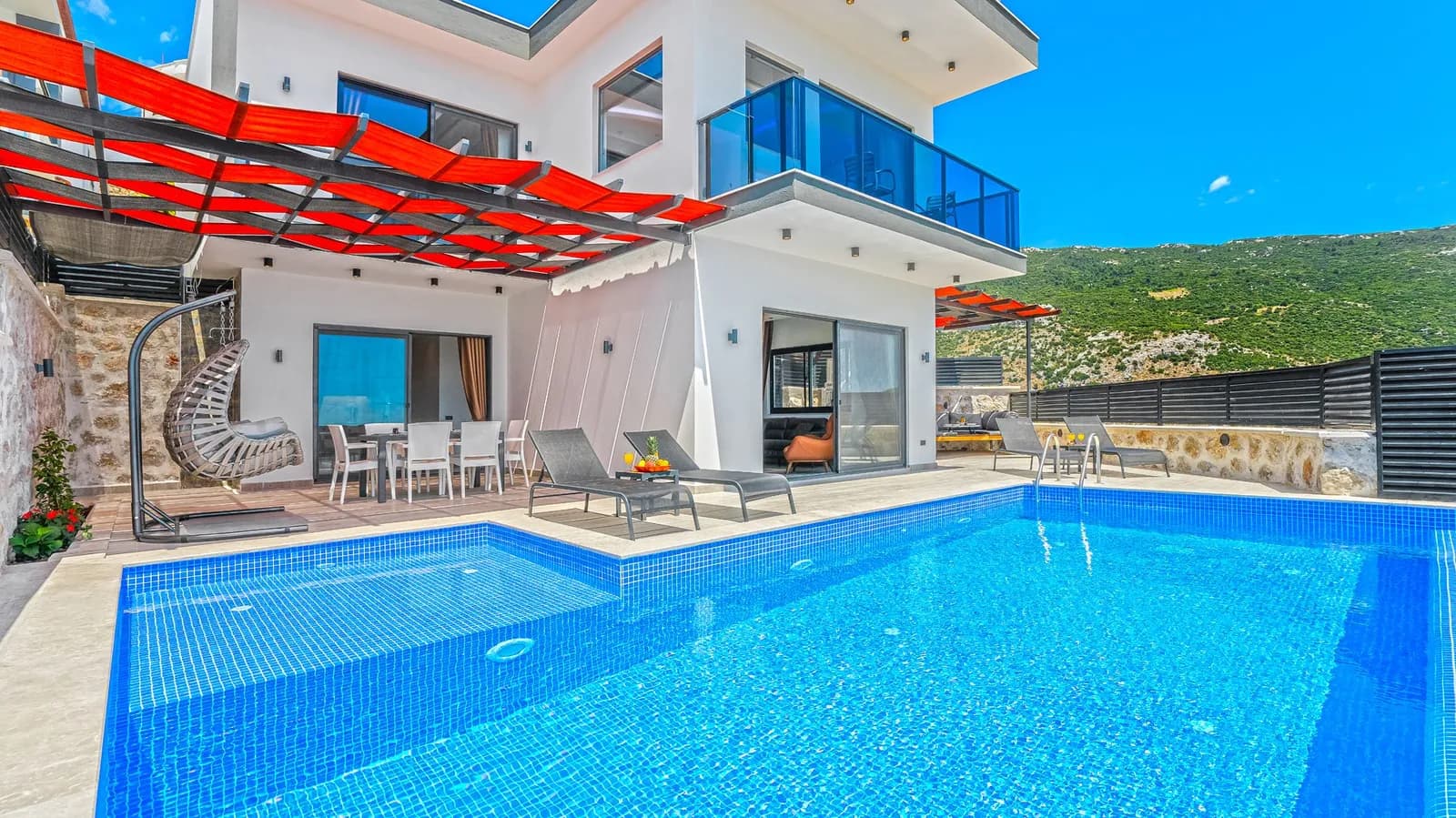 Villa Hüma Lüx, Kaş — muhafazakâr villa