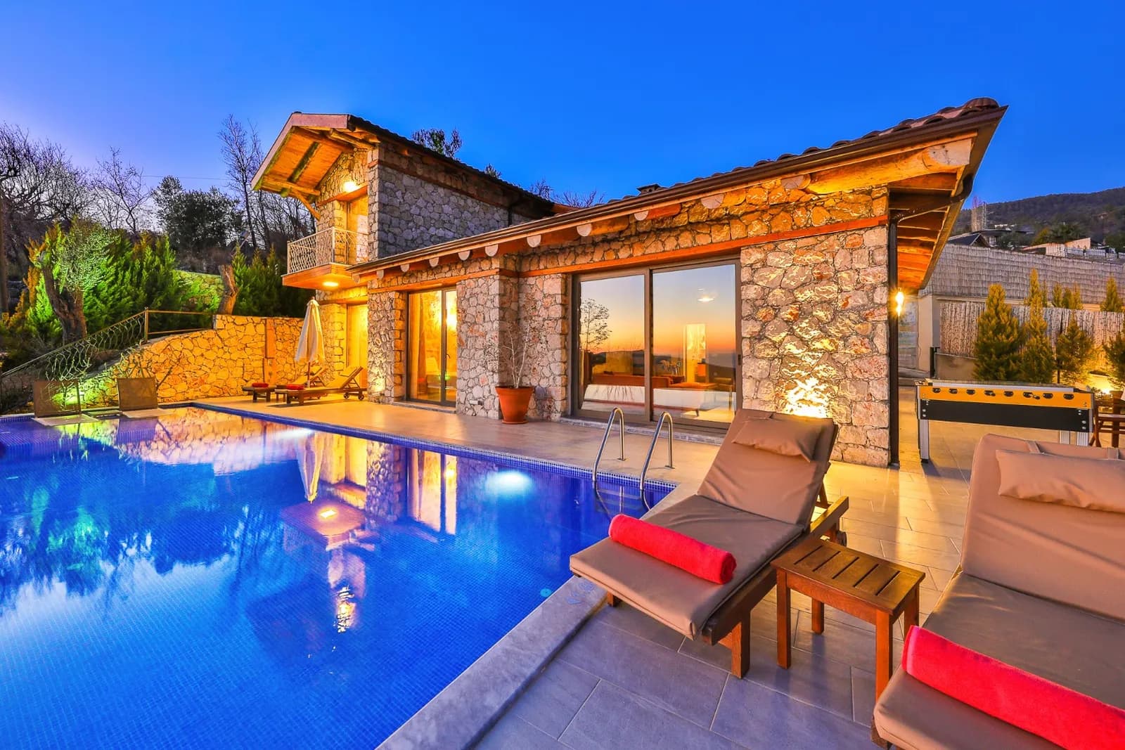 Villa İmera, Kaş — muhafazakâr villa