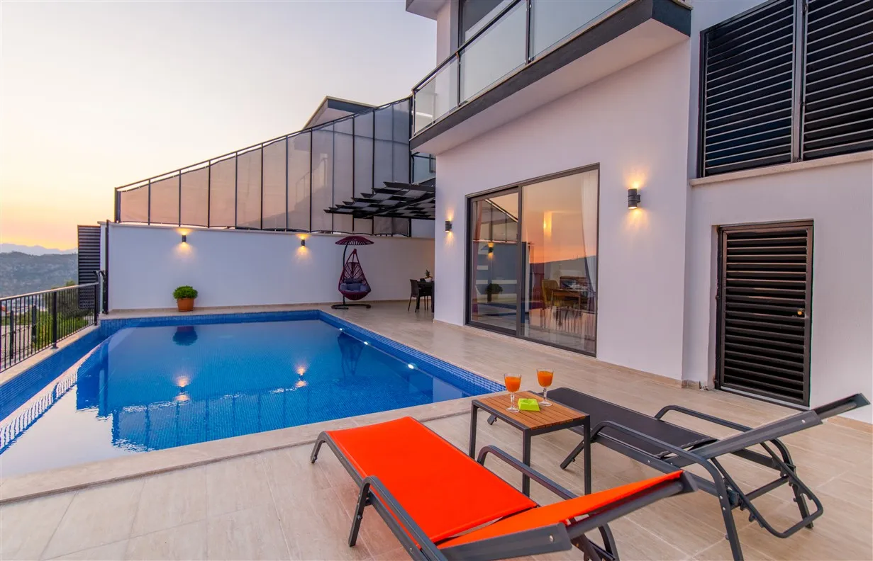 Villa İrem Balayı, Kaş — muhafazakâr villa