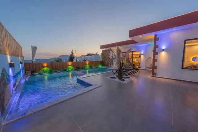 Villa İron 2, Kaş — muhafazakâr villa