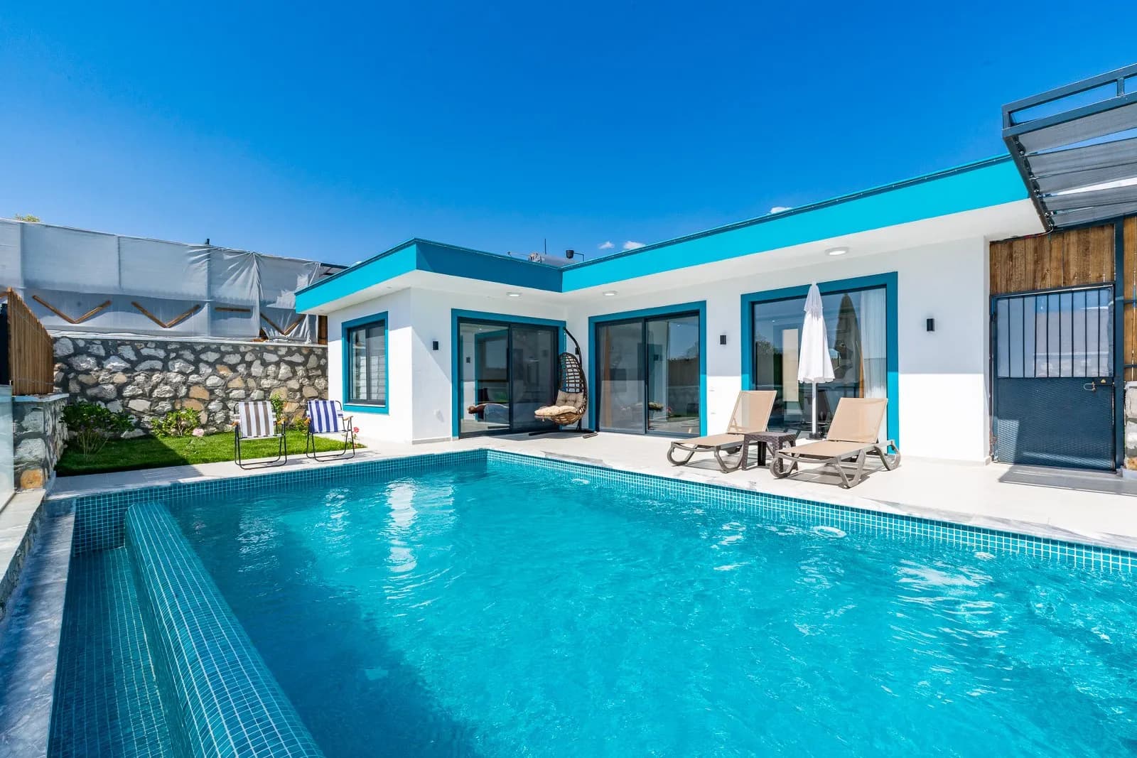 Villa Kaya 1, Kaş — muhafazakâr villa