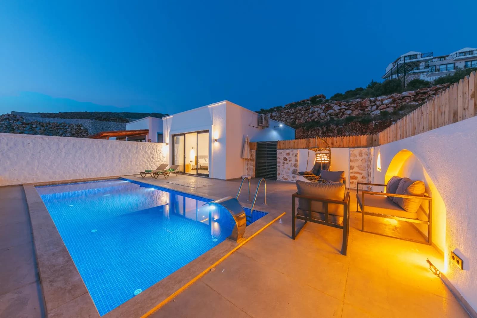 Villa Lale Balayı, Kaş — muhafazakâr villa
