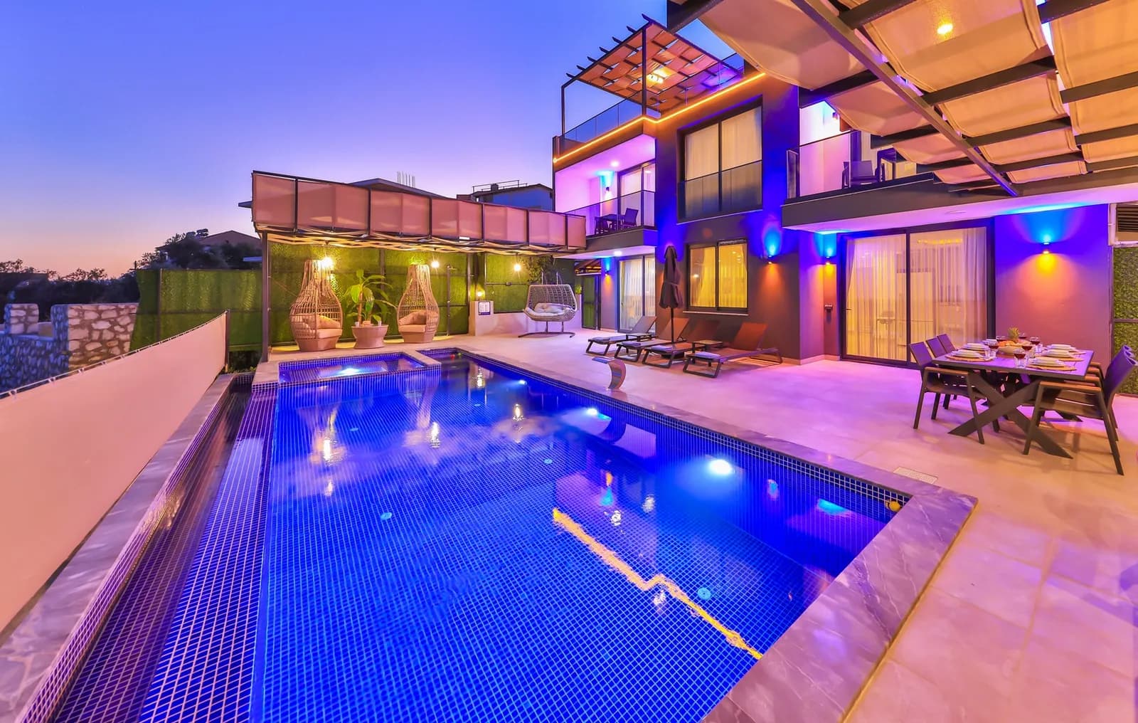 Villa Lalezar Uno, Kaş — muhafazakâr villa