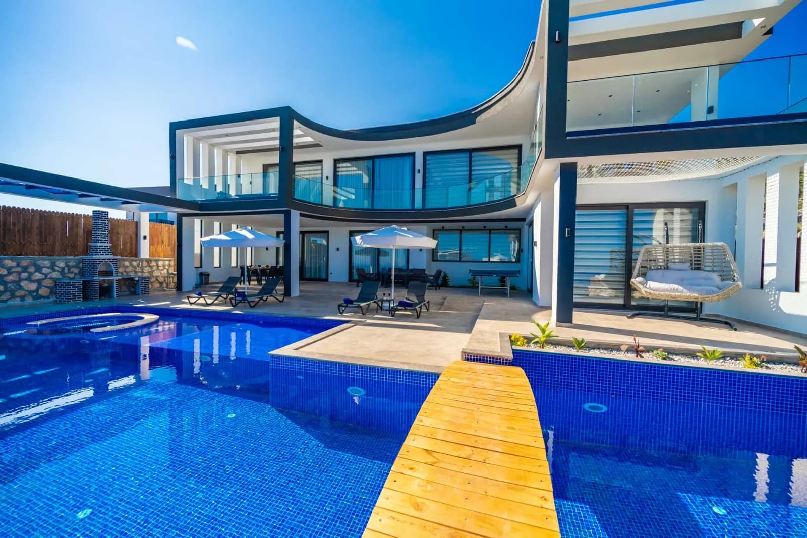 Villa Loca Premium, Kaş — muhafazakâr villa