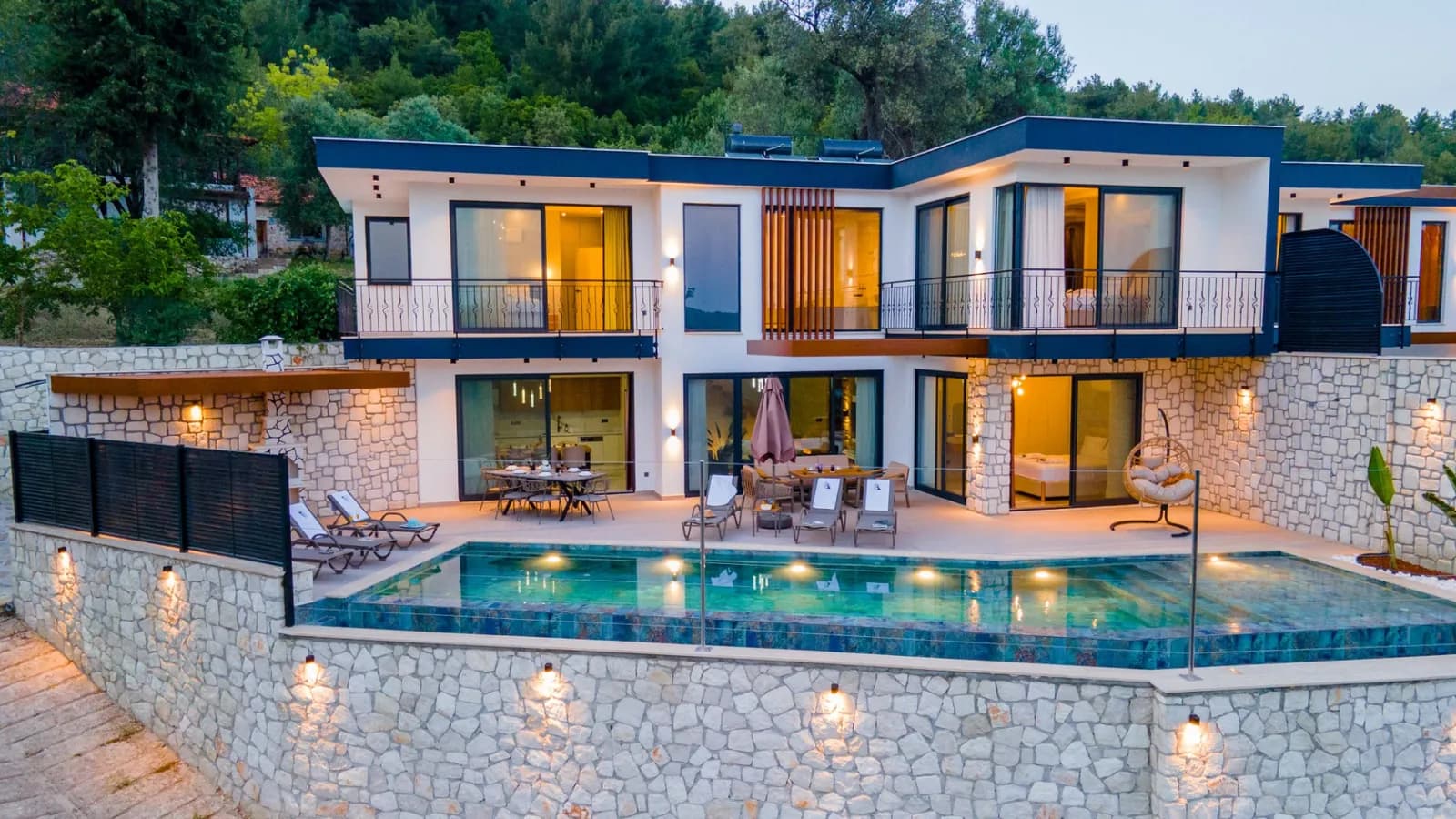 Villa Mercüre 3, Kaş — muhafazakâr villa
