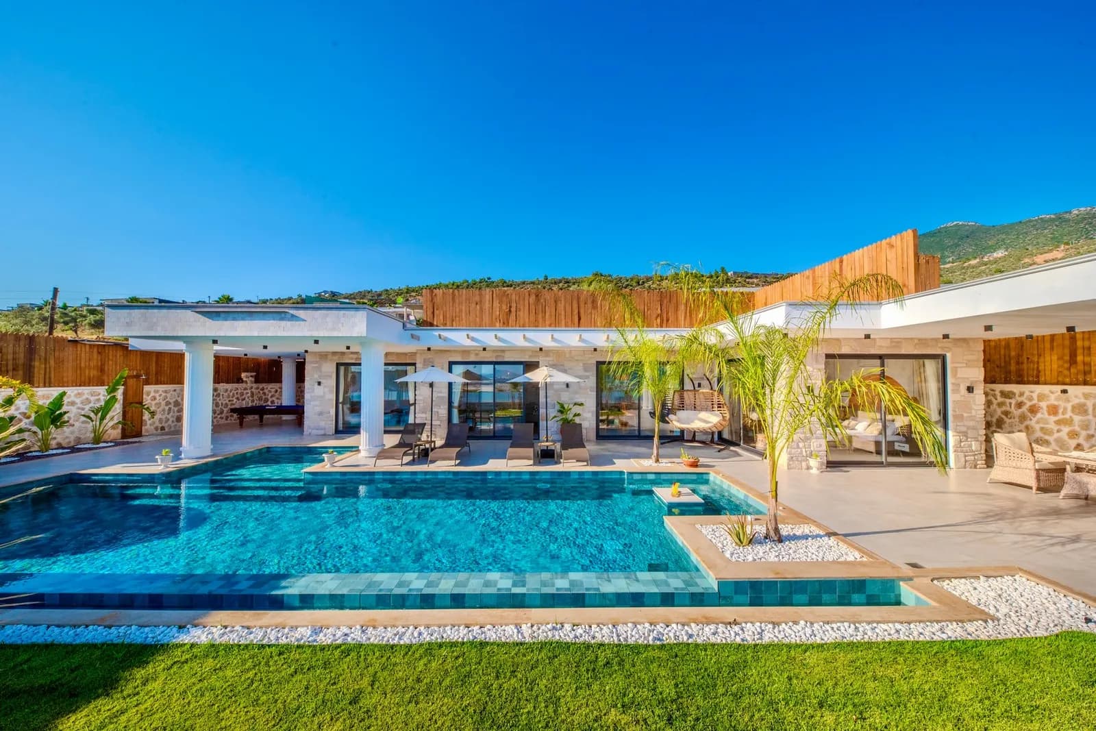 Villa Milenyum, Kaş — muhafazakâr villa