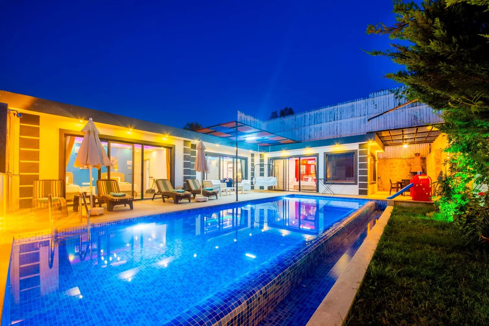 Villa Nemo, Kaş — muhafazakâr villa