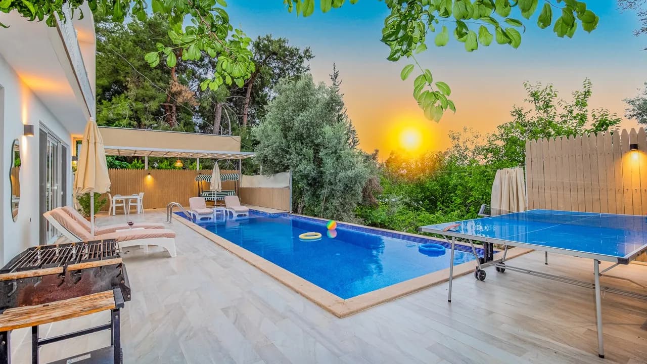 Villa Netya, Kaş — muhafazakâr villa