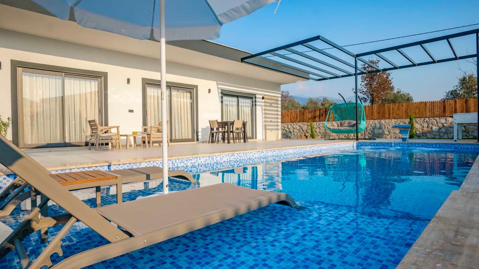 Villa Nurapa, Kaş — muhafazakâr villa