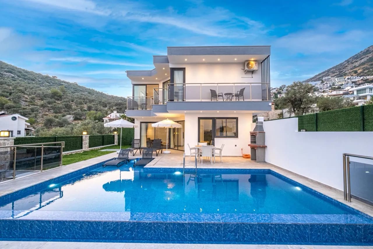 Villa Panora One, Kaş — muhafazakâr villa