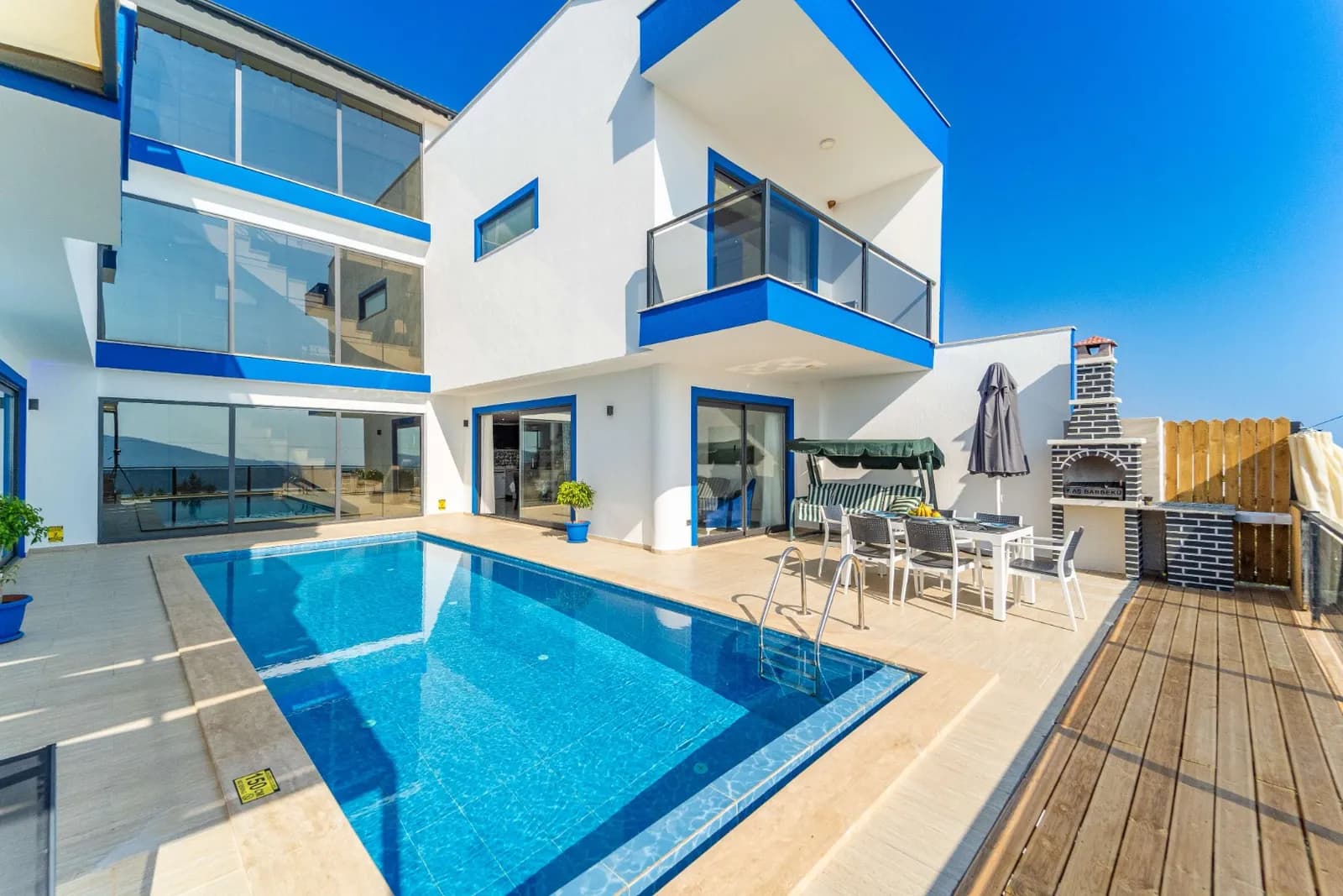 Villa Pırlanta Duo, Kaş — muhafazakâr villa
