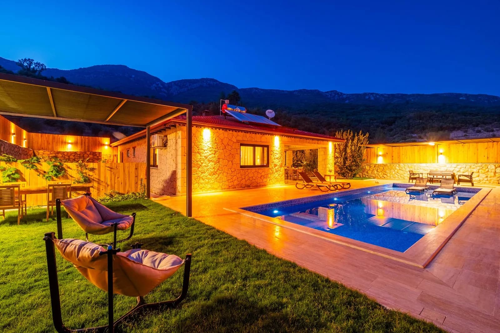 Villa Pitaya 2, Kaş — muhafazakâr villa