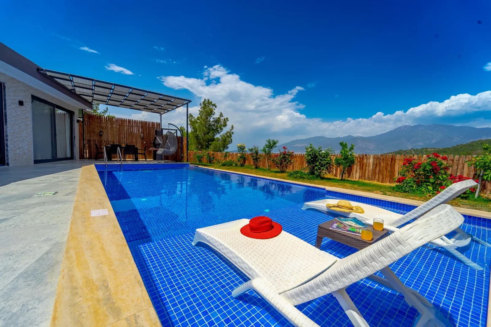 Villa Safira, Kaş — muhafazakâr villa