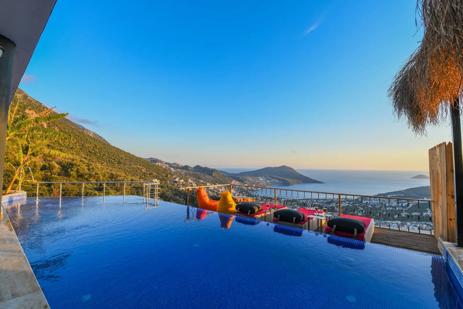 Villa Samui, Kaş — muhafazakâr villa